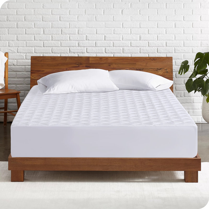 Alwyn Home Sacco Microfiber Mattress Protector Water Resistant Cover